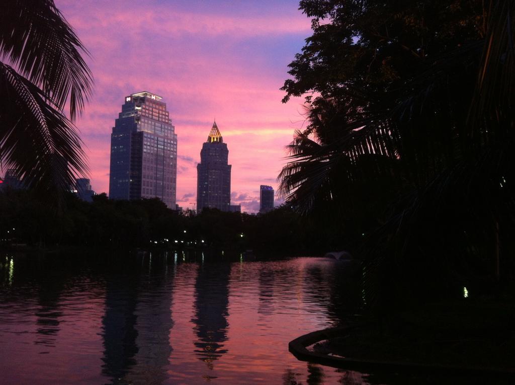 Smile Society Vandrerhjem Bangkok Eksteriør bilde